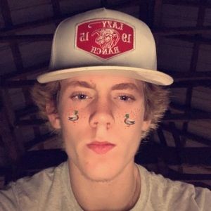 Meet your Posher, James